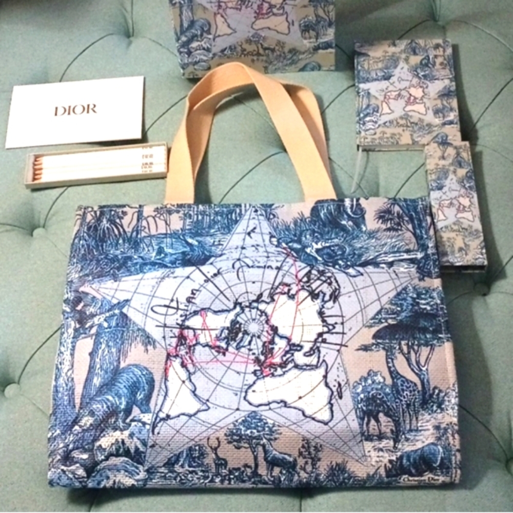 NIB Dior Around the World Bag & Book